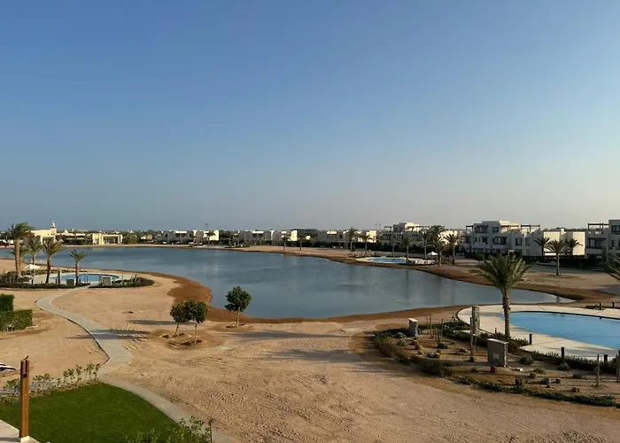 شقة Lagoon View Shedwan With Pool View & Rooftop الغردقة